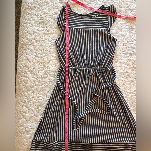 Caution to the Wind Striped Grey and White Dress - Picture 4 of 5